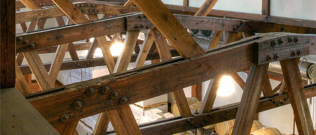 New Kent Winery heartpine beams
